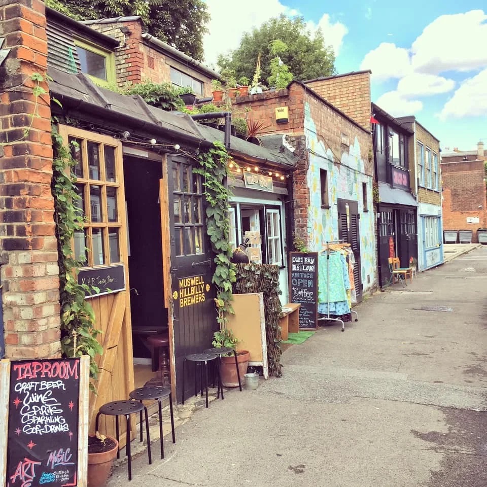 The Muswell Hillbilly Brewers taproom mews